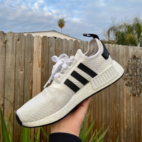 Adidas NMD R1_J ‘White Gold Metallic’ (SOLD) - Picture 3 of 8